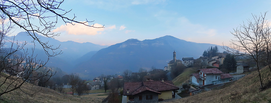 Scorcio su Bracca con vista verso Miragolo S. Salvatore e il Monte Castello